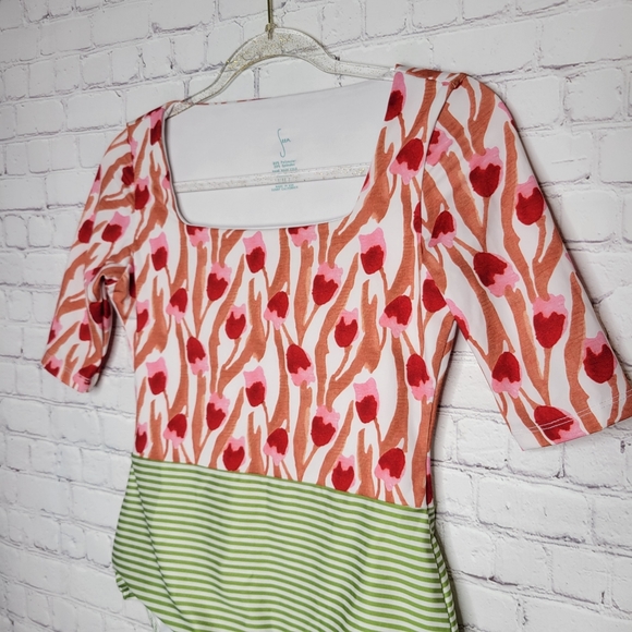 Seea Zuma Rashguard Tulip Surf Suit One-Piece Size L - Picture 7 of 8